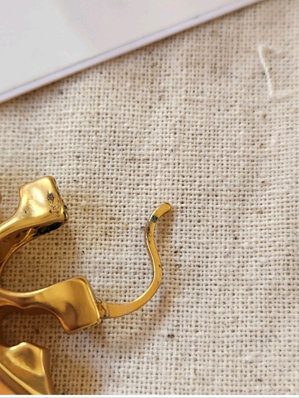 Tory Burch Roxanne Hidden Logo Earrings - Picture 5 of 8
